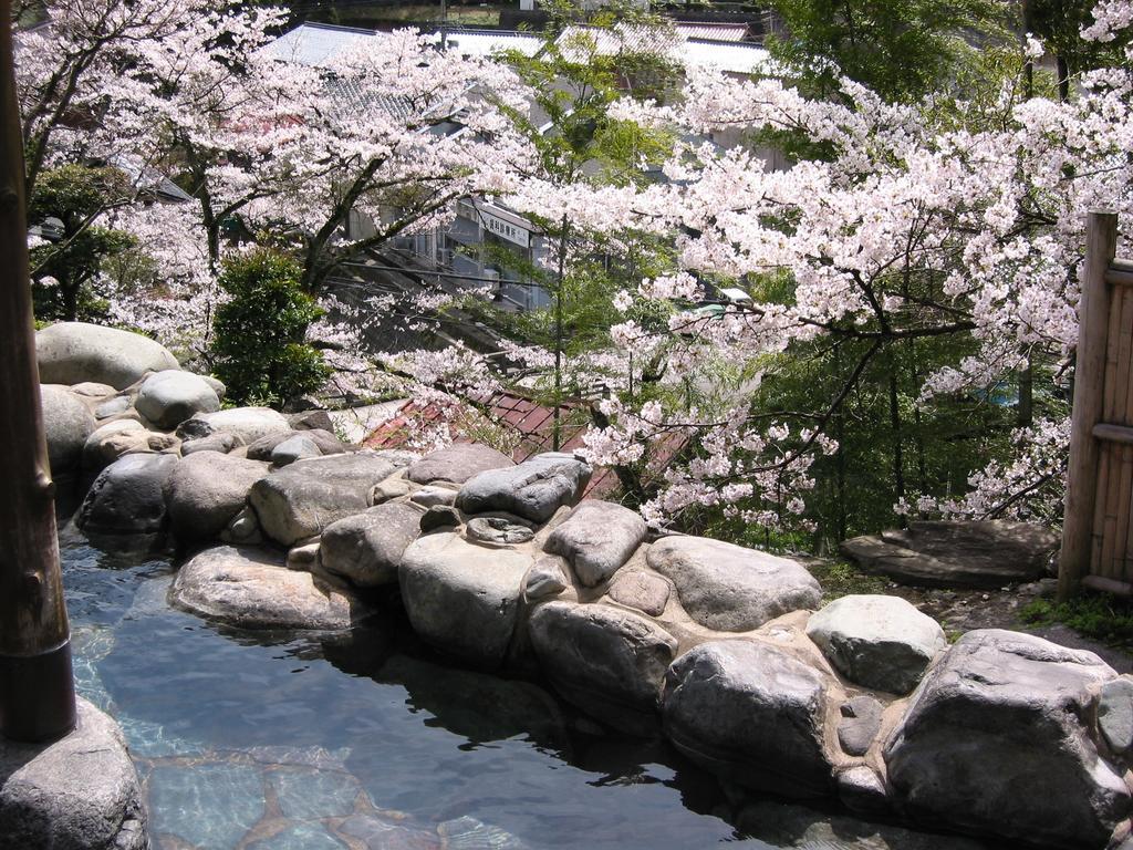 ホテル Tomiya 湯村 エクステリア 写真